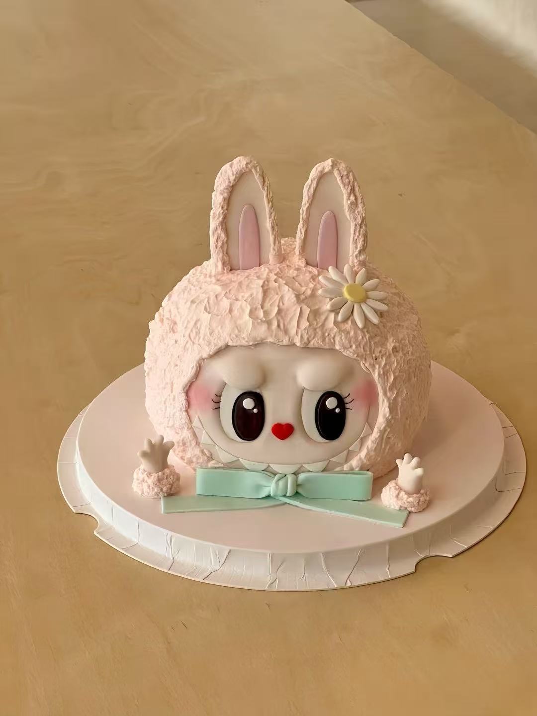 Labubu cake